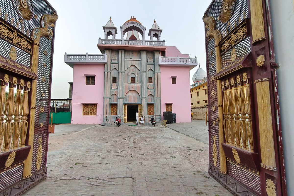 Main image
