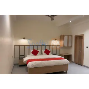 Hotel Radhe Krishna Residency - Prayagraj