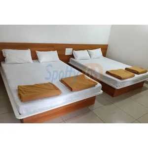 Hotel Shree Chamunda  in Dwarka near Dwarkadhish Temple