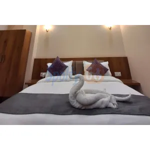 Hotel Shri Niwas - Varanasi
