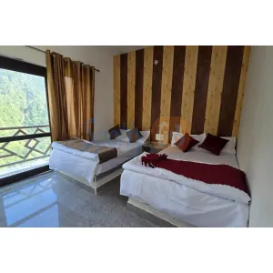 The Royal Queen Hotel - Phata