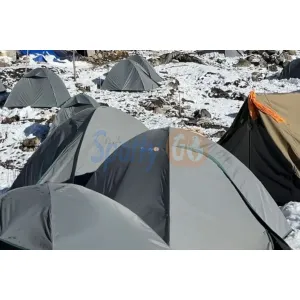 Tents with beautiful Himalayan views and snowfall on Kedarnath base