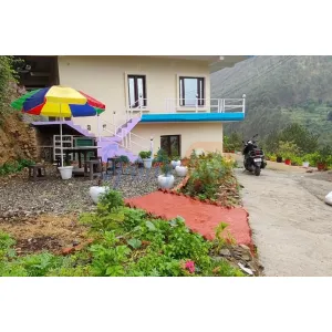 Uttarvahini Homestay - Kainchi Dham