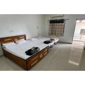 V.J Home Stay - SOU (Kevadia)