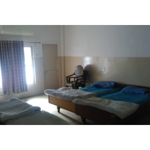 Brahmbhatt Pathikashram Dharamshala Near Temple - Ambaji