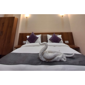 Hotel Shri Niwas - Varanasi