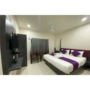 Hotel Harivansh - Dwarka (Near Temple)