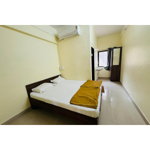 Samarth Yatri Niwas - Akkalkot