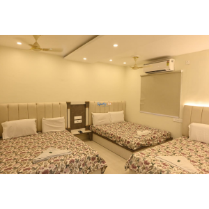 Hotel Arya - Varanasi