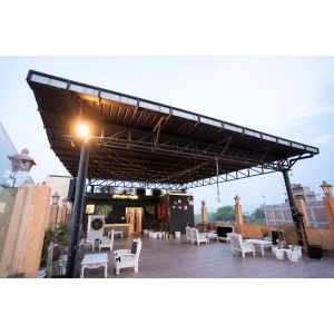Hotel Radiance Courtyard - Varanasi