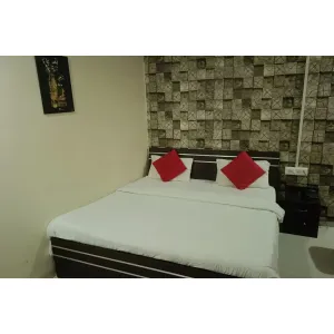 Hotel Mahati - Indore