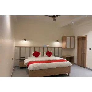 Hotel Radhe Krishna Residency - Prayagraj