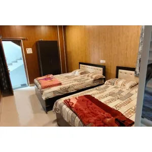 Hotel Shreevastav Residency & Restaurant - Ghrishneshwar