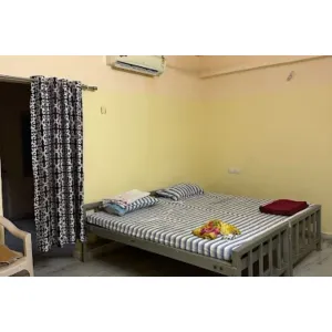 Mahendra Medara Nitya Annadana Satram - Srisailam