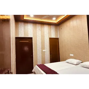 Raju Homestay - Ayodhya