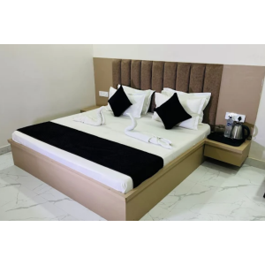 Shri Radha Sneh - Mathura