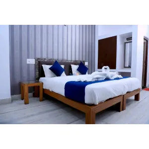 Ranakunj Hotel & Restaurant - Udaipur