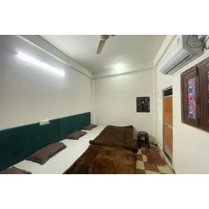 Shivlok Guest House - Ujjain