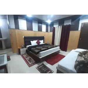Hotel Gayatri Niketan - Gangotri