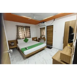 Hotel Radhika Guest House - Umreth