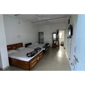 V.J Home Stay - SOU (Kevadia)