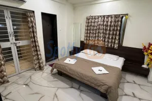 Hotel Shiv Palace(Near Bus-Station) - Trimbakeshwar