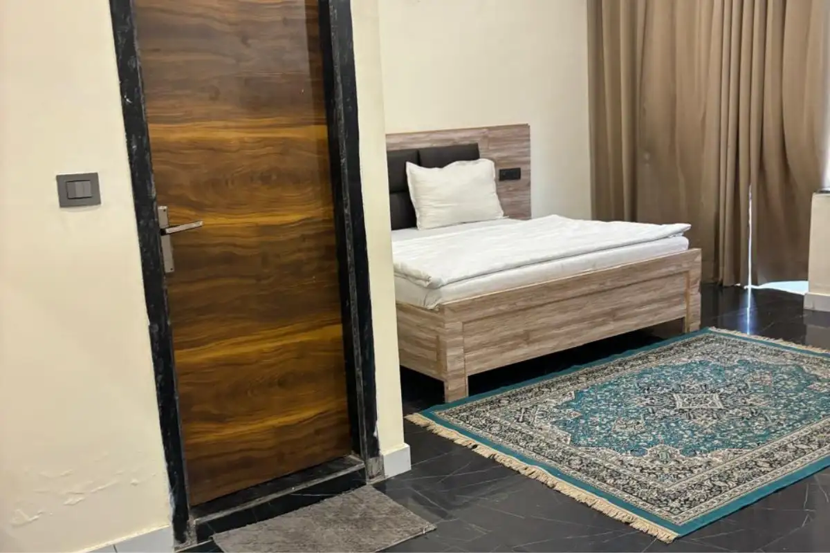 Gallery image
